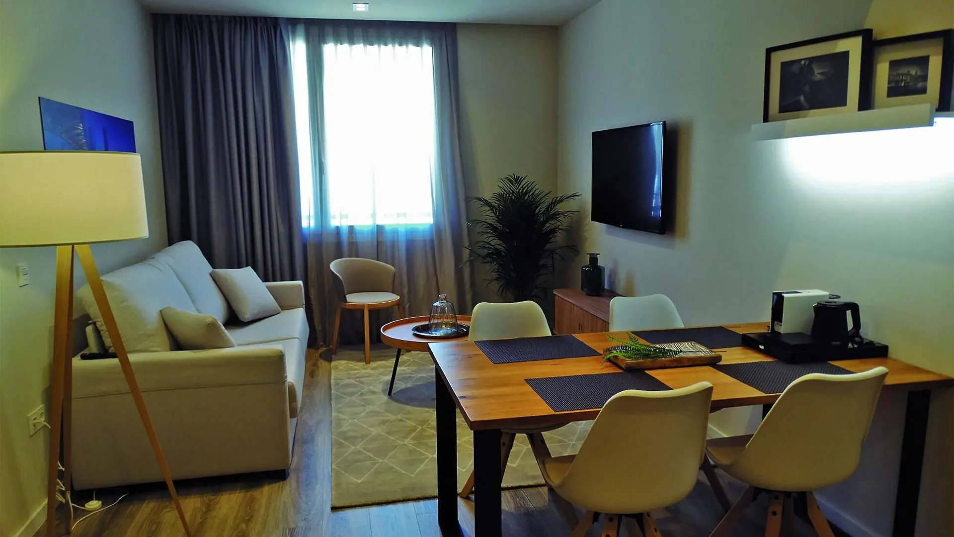 Apart-hotel Bilbao City Center By Abba Suites
